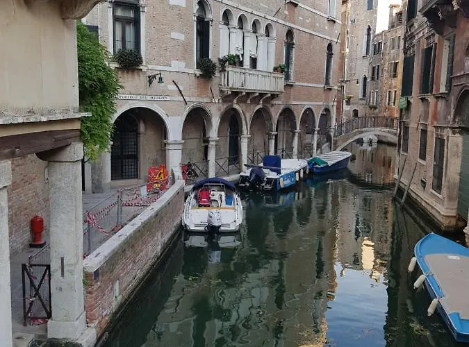 Biennale Flat In Giardini Apartment *